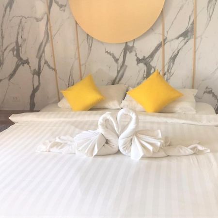 Bed and Breakfast La La Moon Krabi Poshtel'N' Pool Экстерьер фото